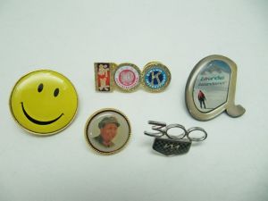 Copper  casting  into  the  printing  badge